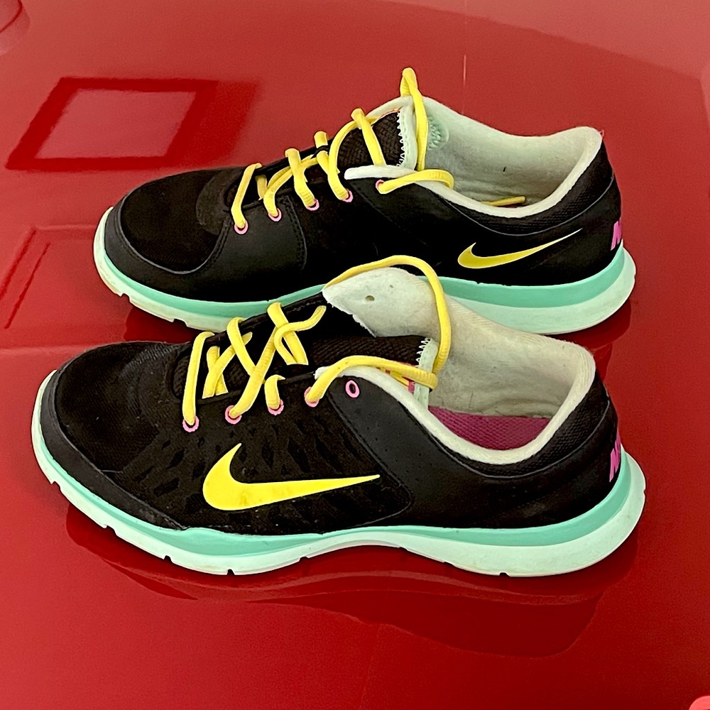 Nike Flex Trainer Tennis Shoes w/NEW Teal Laces 11
